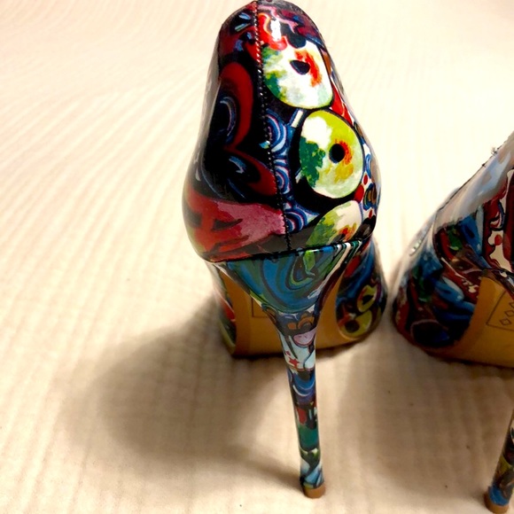 Shoe Republic LA Patent Graffiti Stilettos - Picture 12 of 15